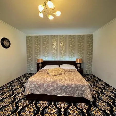 President Montfort ホテル