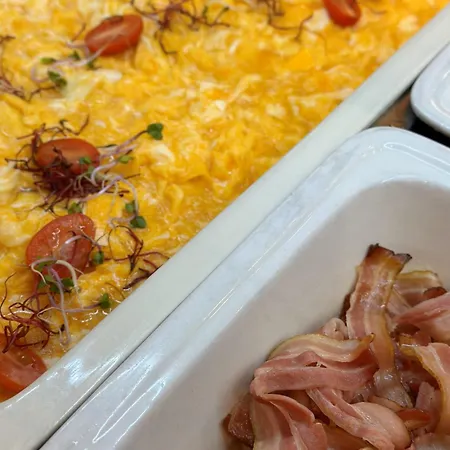 President Montfort ホテル