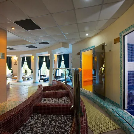 Отель President Montfort 4*