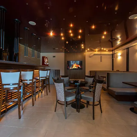 Отель President Montfort