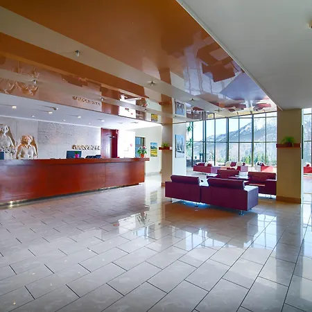 President Montfort Hotel 4*